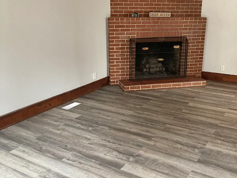 10 Phelps Ln — Photo 6