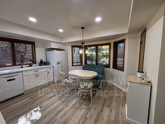 5th image of 2340 N Plateau Dr