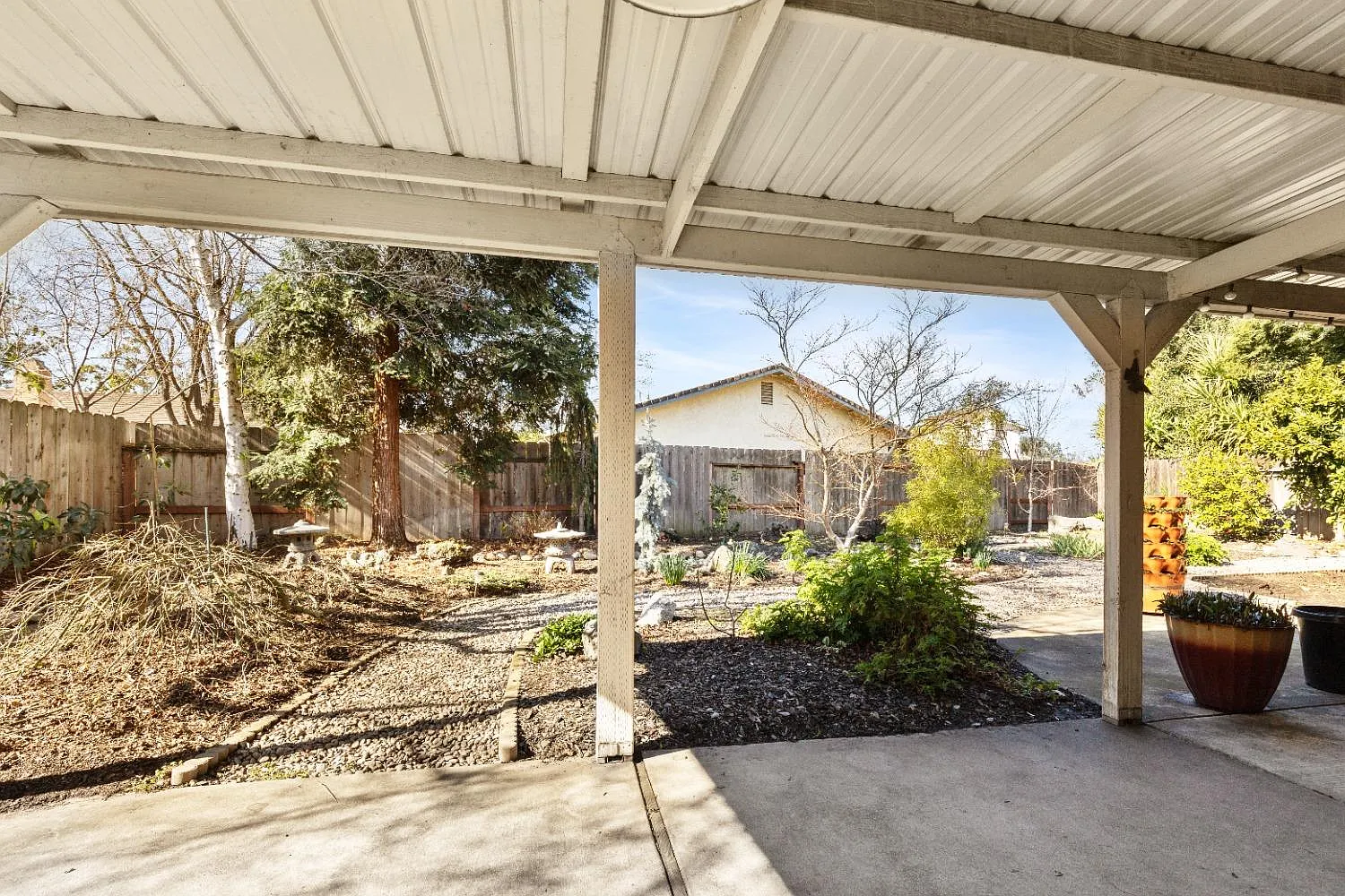 3 bed, $5,000 — Photo 4