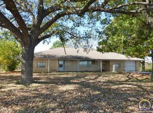 9245 NW Rochester Rd, Topeka, KS 66617