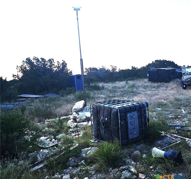 2nd image of 10B Winchester Rd #Del