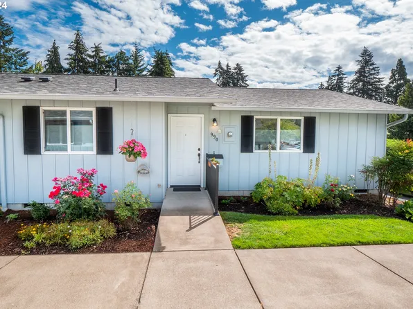 990 W L St, Springfield, OR 97477