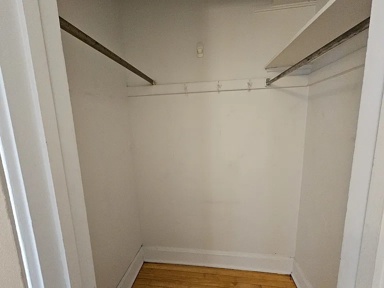 3800 N Wilton Ave #3S — Photo 7
