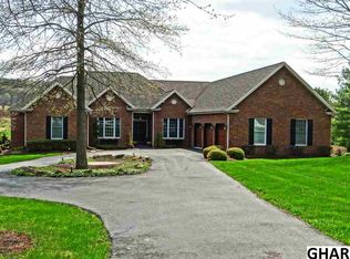 351 Sawmill Rd, Dillsburg, PA 17019