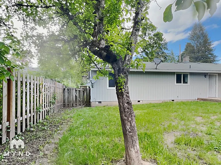8612 Sw Ctr — Photo 27