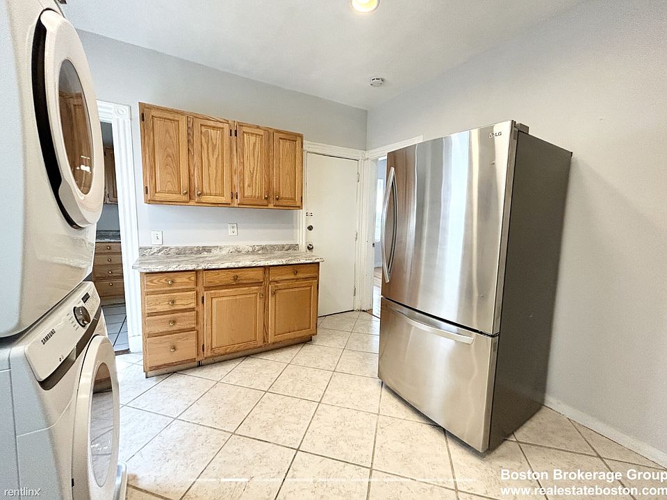 18 Eastman St Dorchester, MA Zillow Apartments for Rent in Dorchester