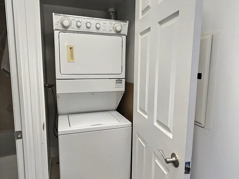 80 Harrison Garden Blvd #1625 — Photo 17