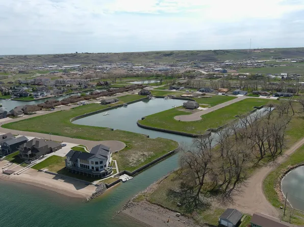 120 Islay Ave, Fort Pierre, SD 57532