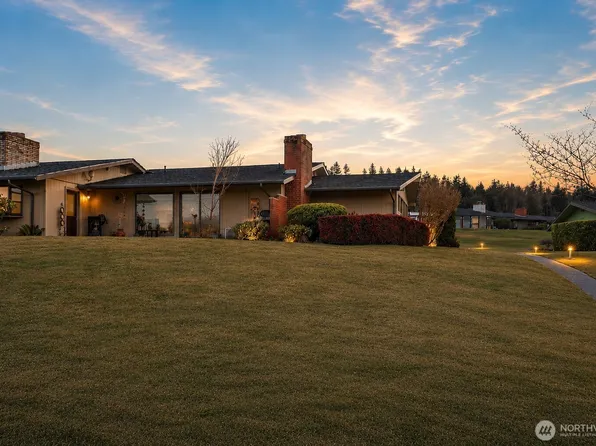 1301 S Third Avenue #15D, Sequim, WA 98382