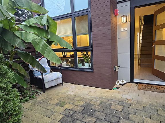 3rd image of 2358 Western Ave #9