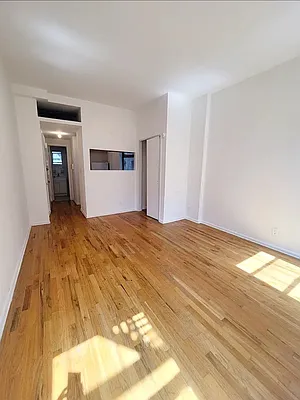 Rented by Taichi Fudosan | media 2