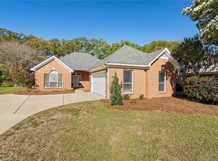 152 Club Dr, Fairhope, AL 36532