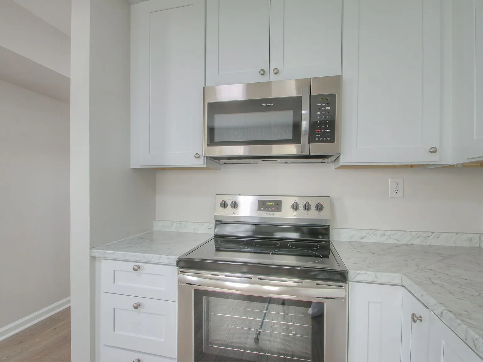 2BR Home in Spring Hill — Photo 3