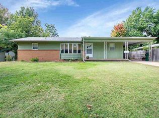 1005 N Acadia Ave, Wichita, KS 67212