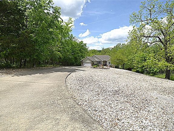 2nd image of 42 Sable Dr