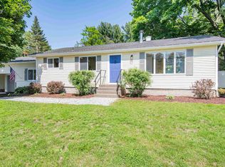 1615 Essex Rd, Williston, VT 05495