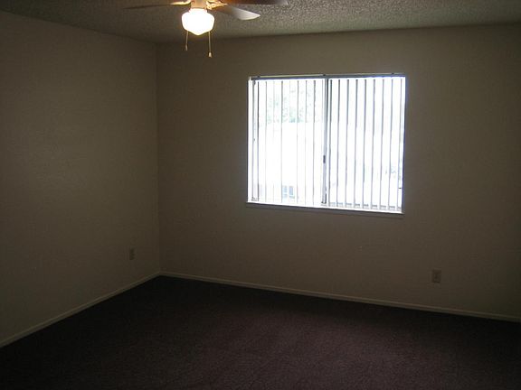 5th image of 830 Illinois St APT 3