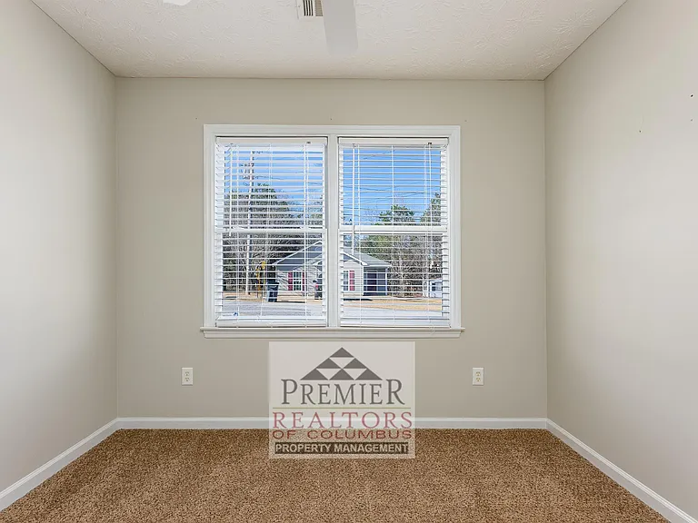 567 Mill Pond Dr — Photo 23
