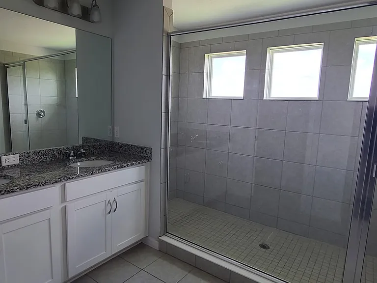 137 Aberdeen St — Photo 15