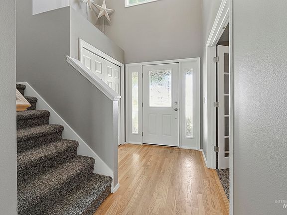 3rd image of 10665 W Gloxinia St