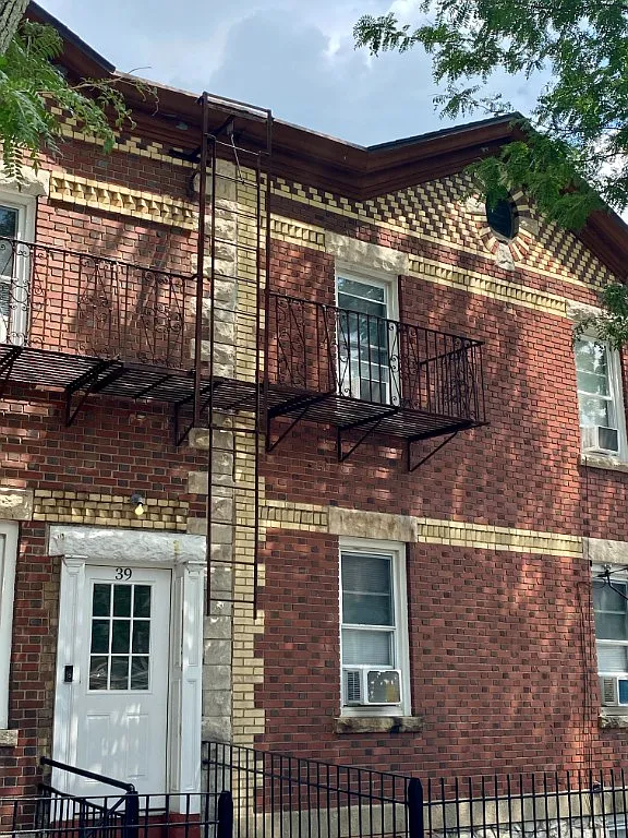 1 bed, 1.0 bath, $2,200 — Photo 4