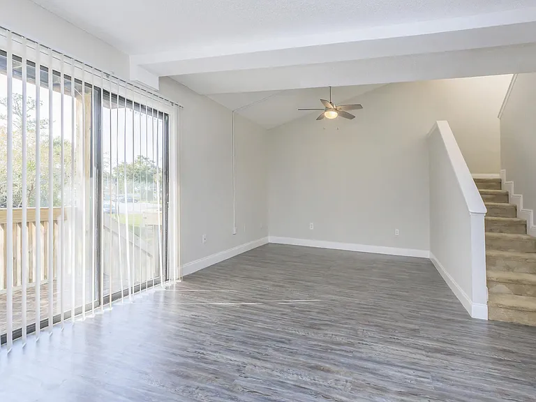 Winter Park Woods Apartments — Photo 18