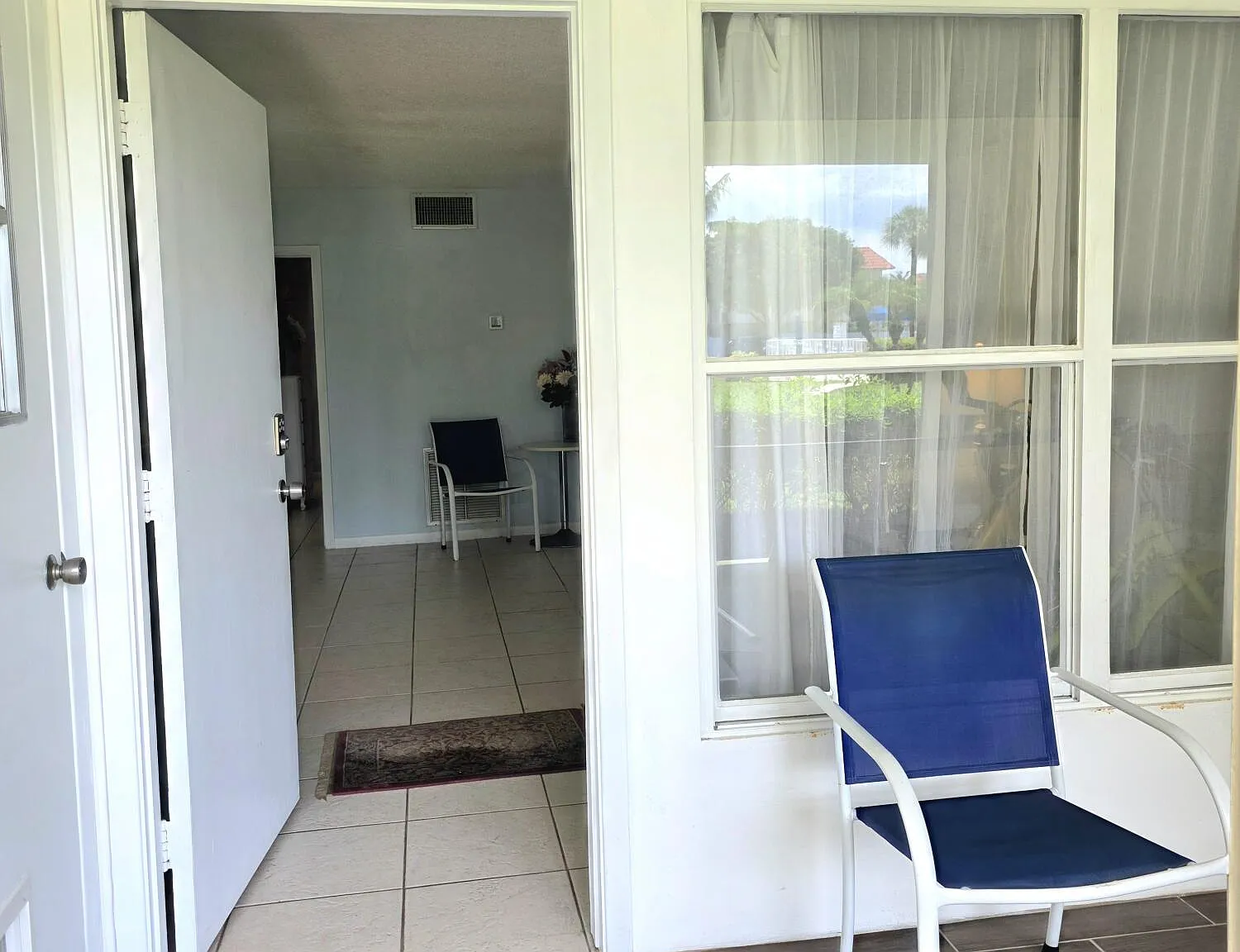 1 bed, 1.5 bath, 800 sqft, $2,000 — Photo 3