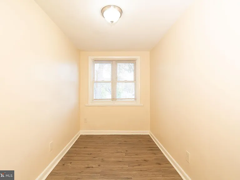 6021 N Norwood St — Photo 10
