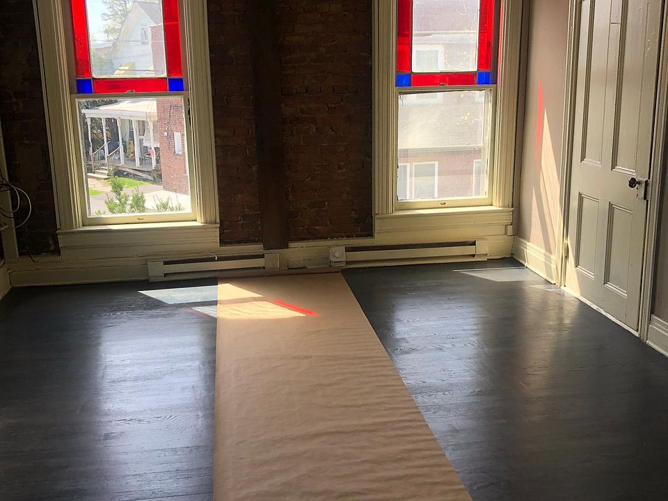 1st image of 1098 Livingston St #1