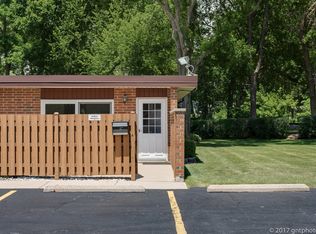 255 S West Ave APT 6, Elmhurst, IL 60126