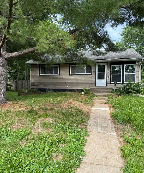 10432 Balmoral Dr