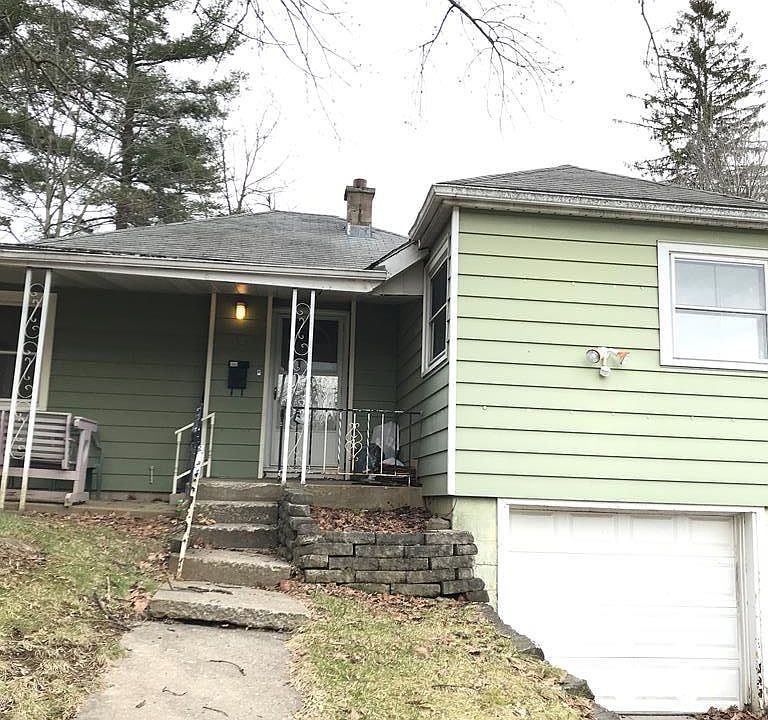 1st image of 64 Hoffman Ave