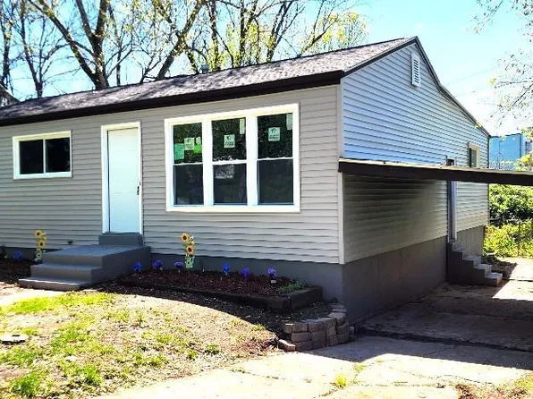 3401 Ranch Ln, Saint Louis, MO 63121