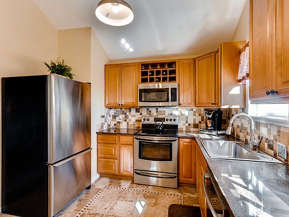 2nd image of 9689 Orangewood Dr