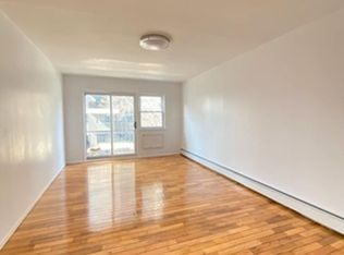 35-11 146th St, Flushing, NY 11354