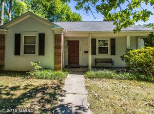 1208 Oakwood Dr, Frederick, MD 21701