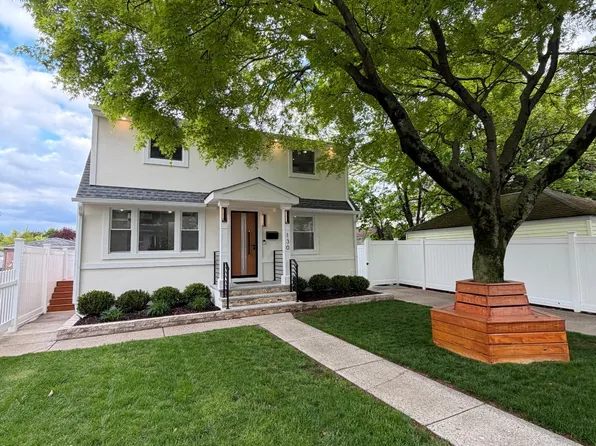 130 Jefferson St, Staten Island, NY 10304