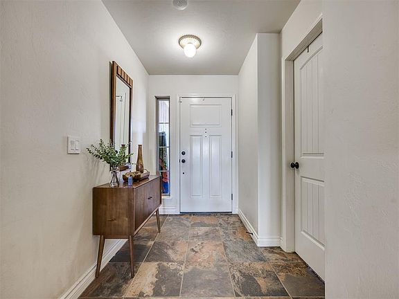 4th image of 2706 Trailwood Dr