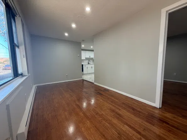 110 Maltby St #2, New Haven, CT 06513