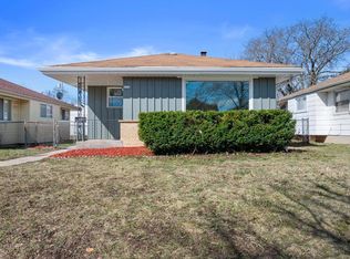 5771 N 97th St, Milwaukee, WI 53225