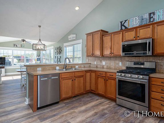 2nd image of 6236 Wilken Dr SE