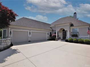 766 Yankee Trace Dr, Dayton, OH 45458