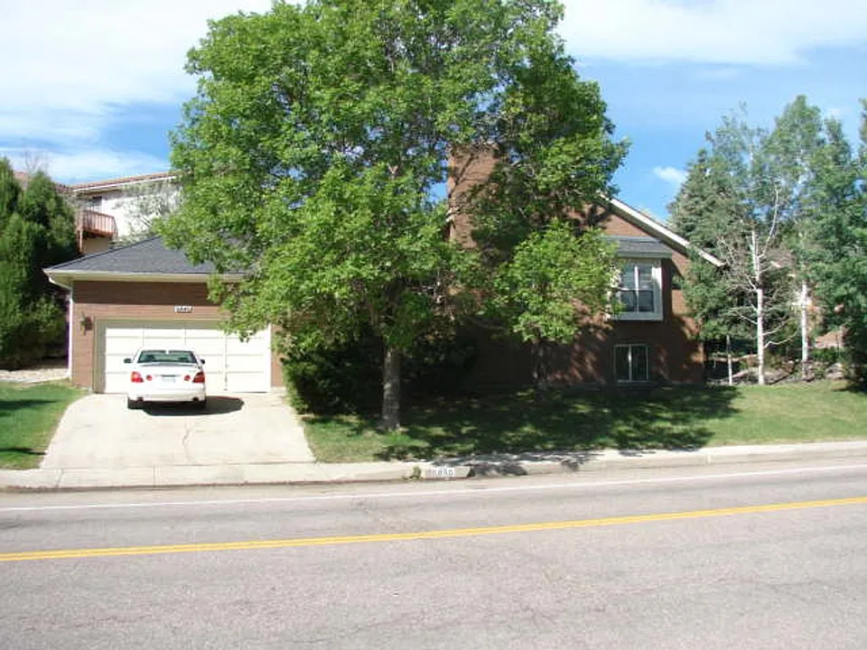 6840 Delmonico Dr