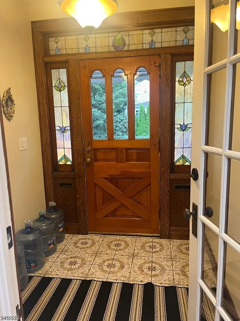 2 bed, 2.0 bath, $3,000 — Photo 3