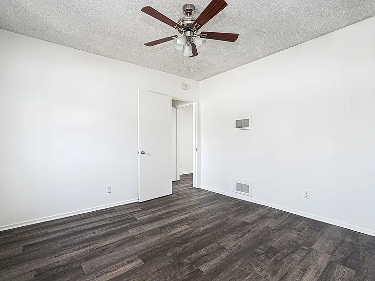 1268 Mariposa St — Photo 25