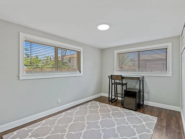 1632 N L St — Photo 14