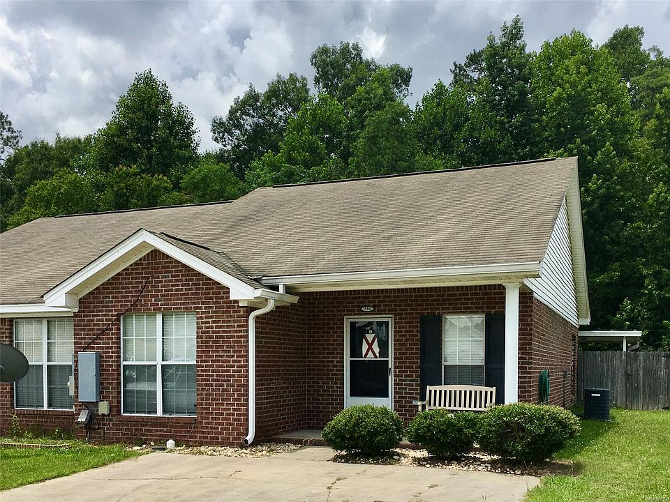 2nd image of 390 James Dr