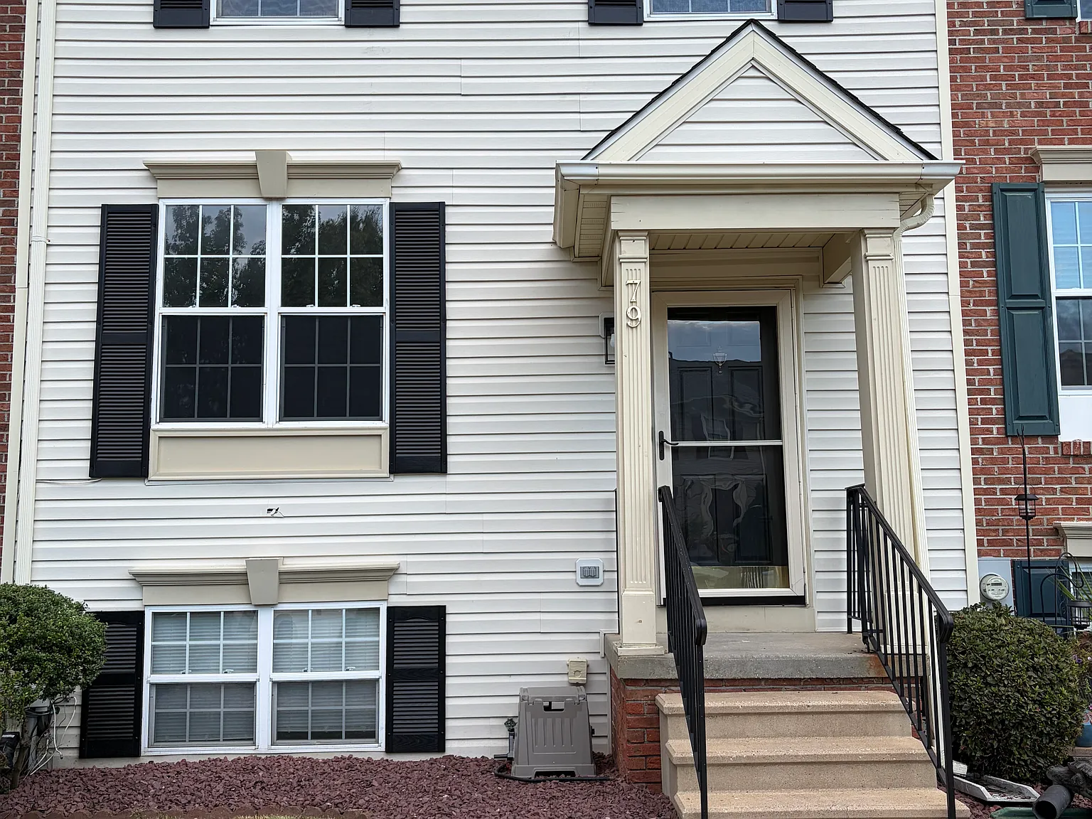 2 bed, 2.5 bath, 1320 sqft, $2,275 — Photo 1