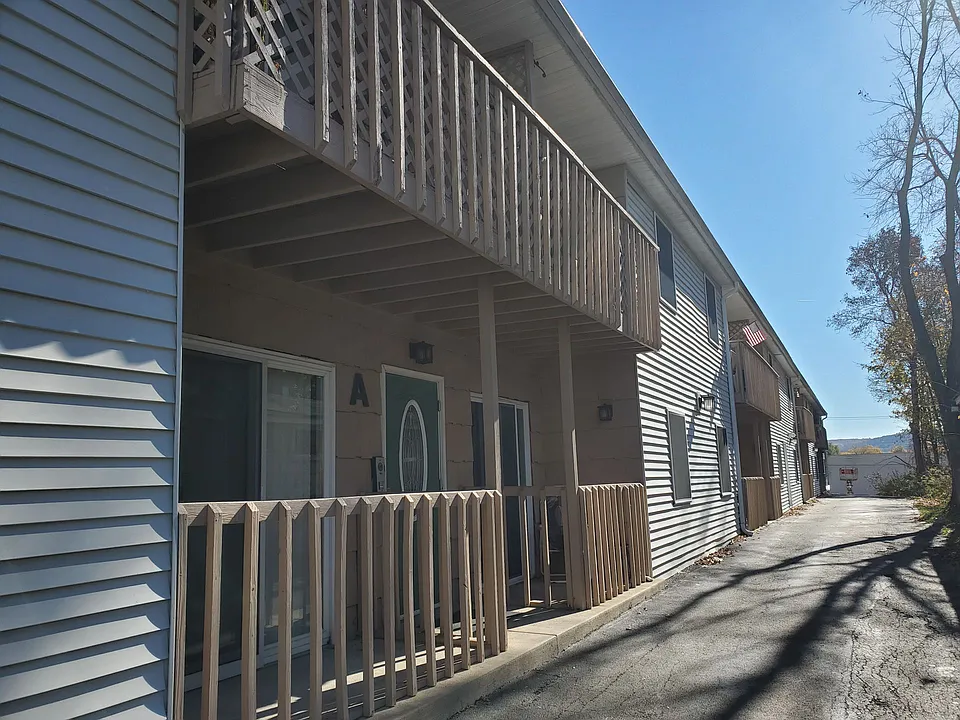 530 Central St