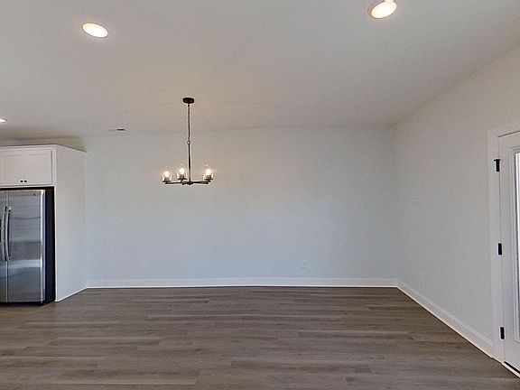 5th image of 2116 Dartford Drive #A